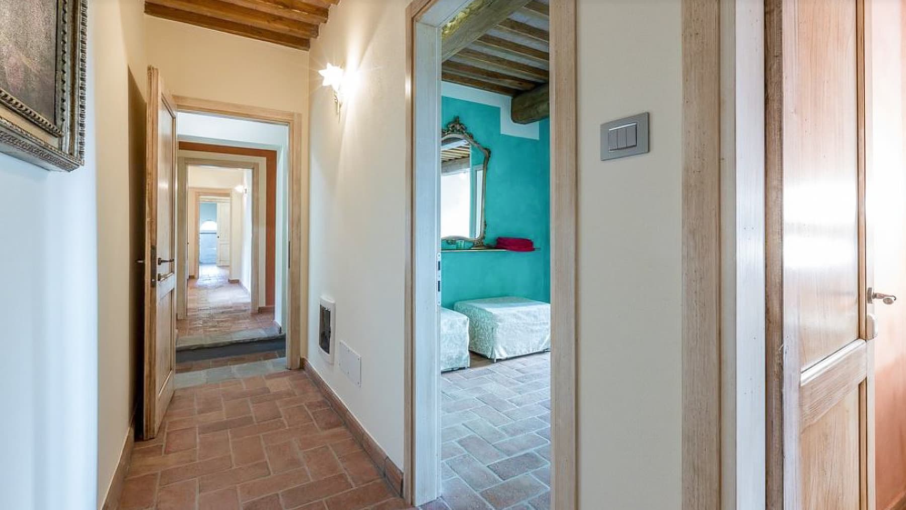 Villa esclusiva con piscina e bosco a Vecchiano, Toscana