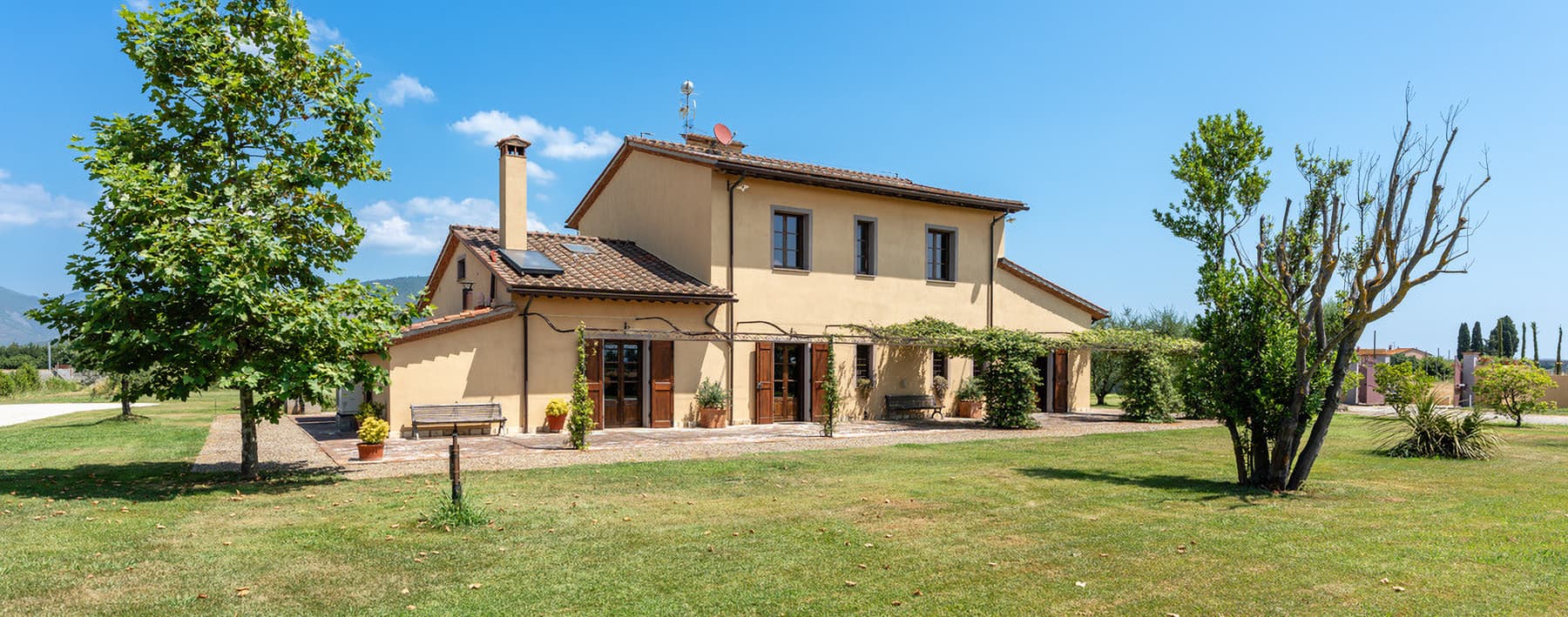 Casale ristrutturato nella campagna toscana, Pisa