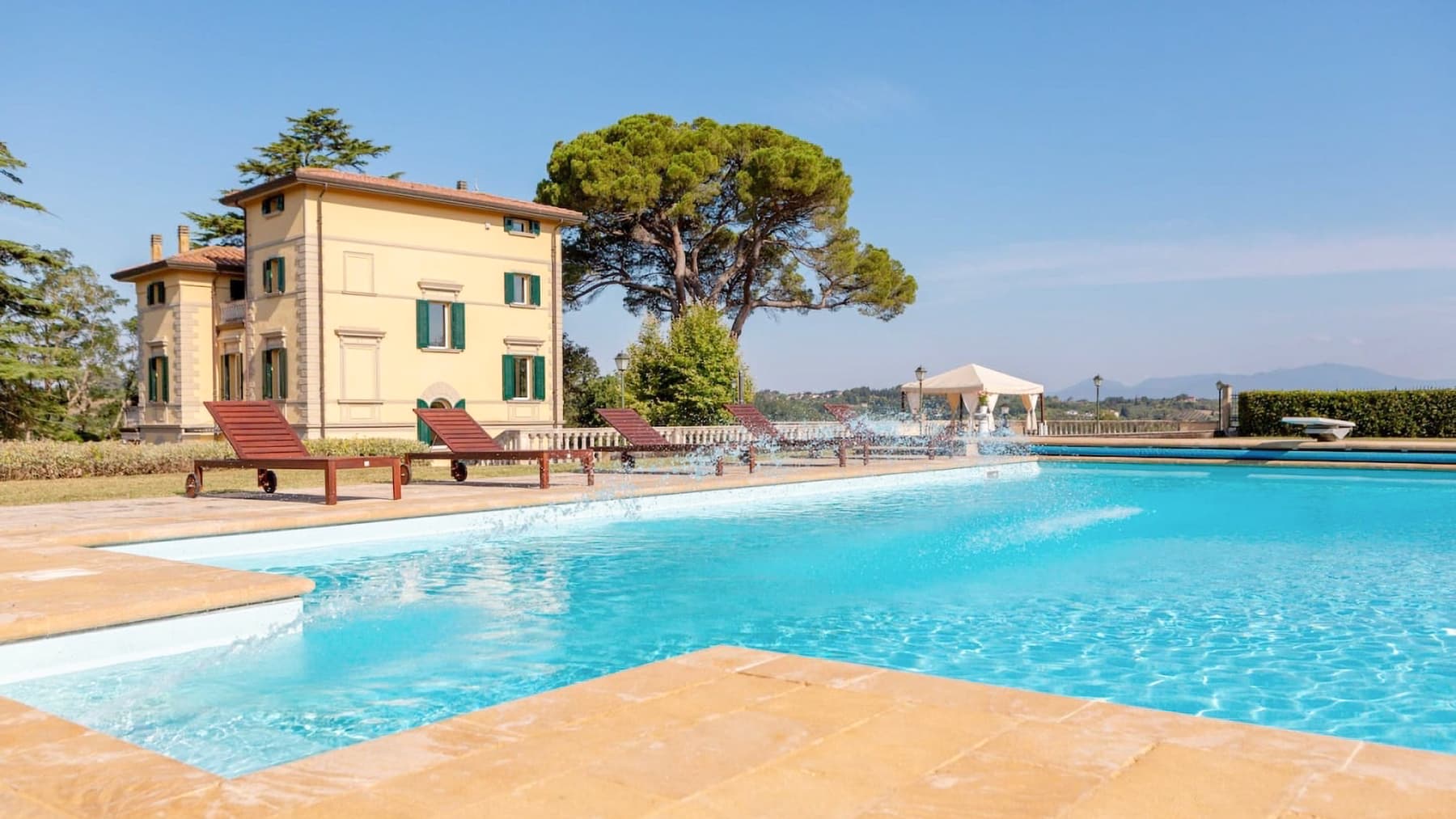 Elegant Villa in Tuscany's Pisa Countryside