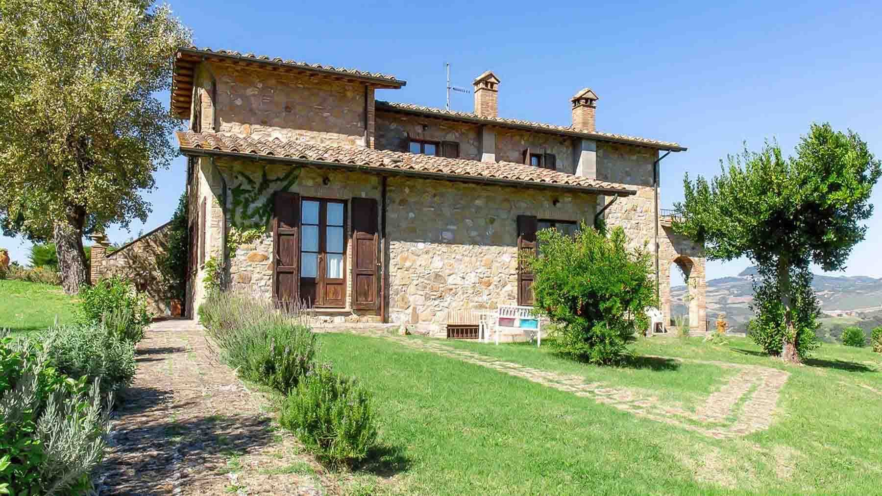 Casale in pietra con piscina in Toscana, San Casciano B.