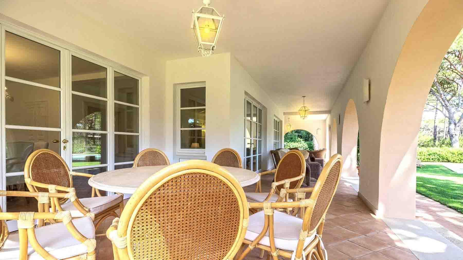 Villa esclusiva a Roccamare, Toscana, con piscina e giardino