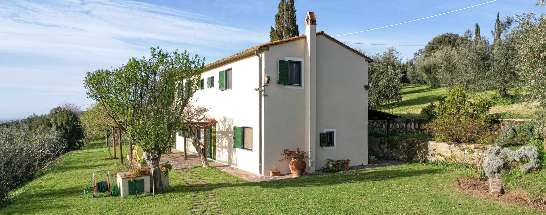 Casale di 175 mq nelle campagne di Castagneto Carducci