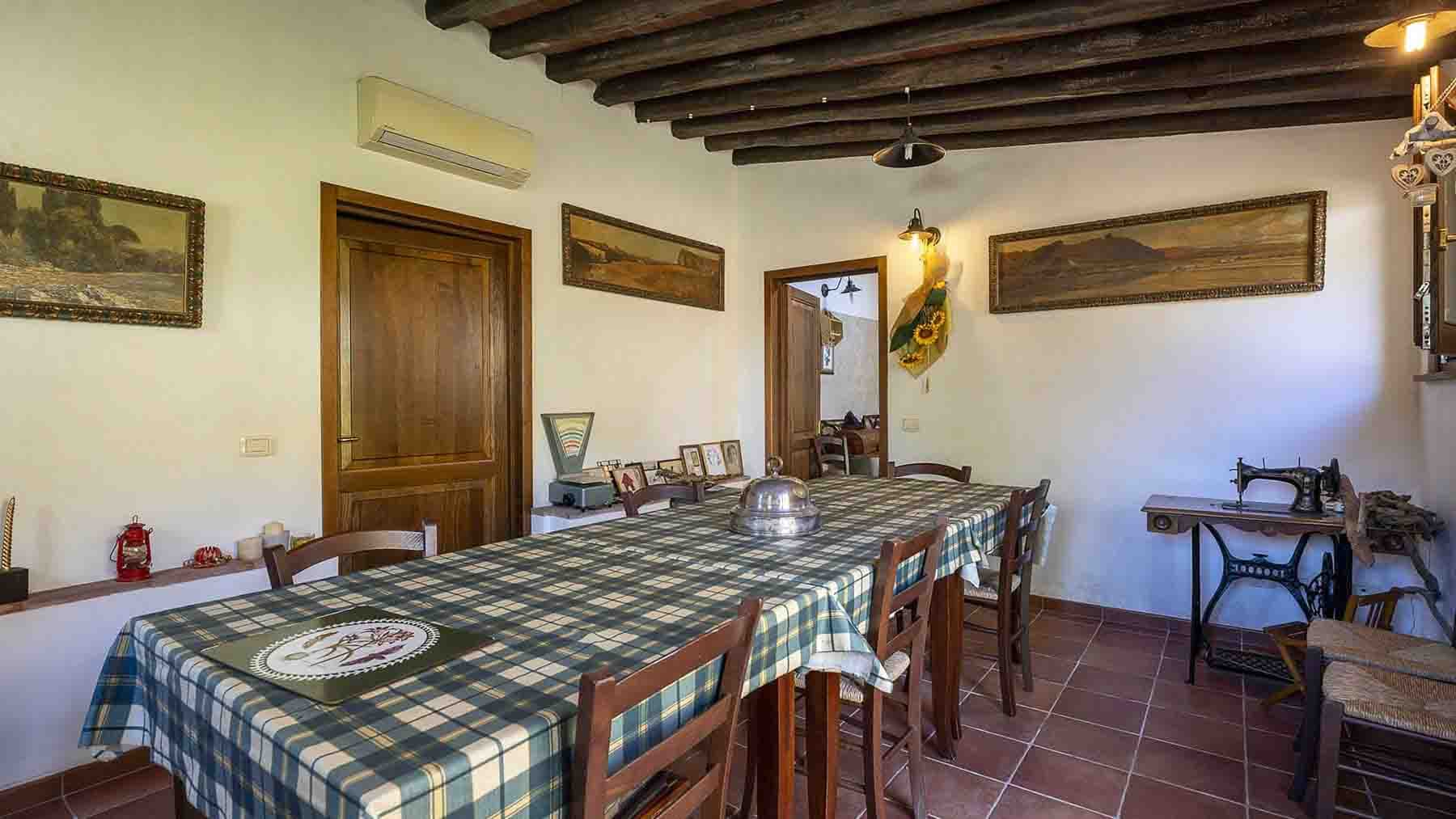 Charming Farm in Scenic Scansano, Tuscany