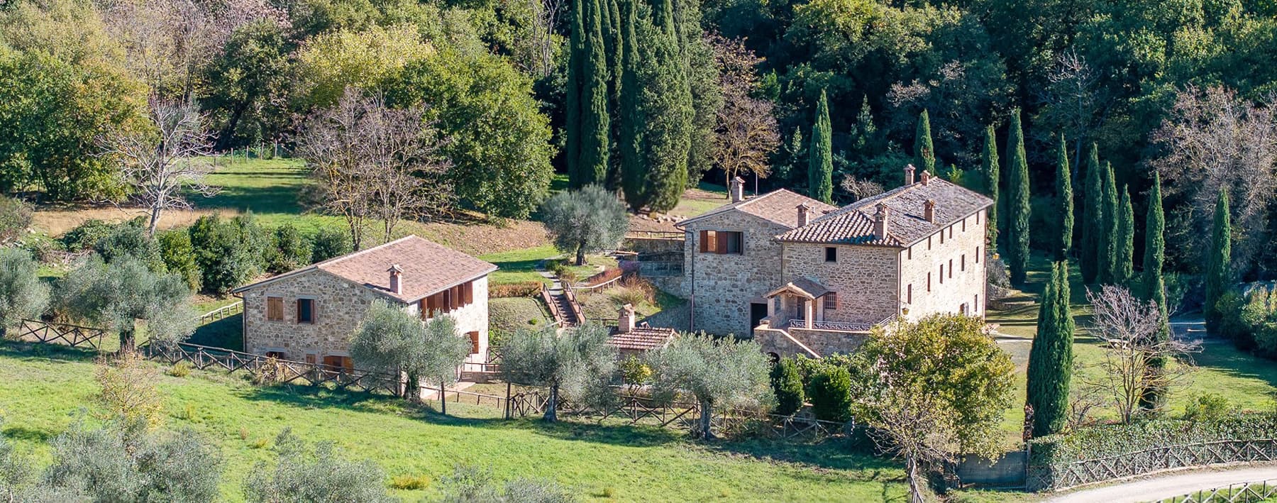 Tenuta-Complesso panoramico a Passignano sul Trasimeno
