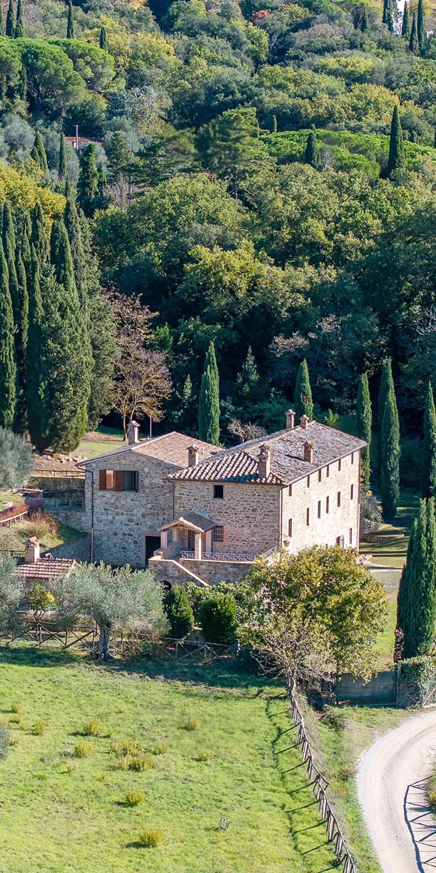 Tenuta-Complesso panoramico a Passignano sul Trasimeno