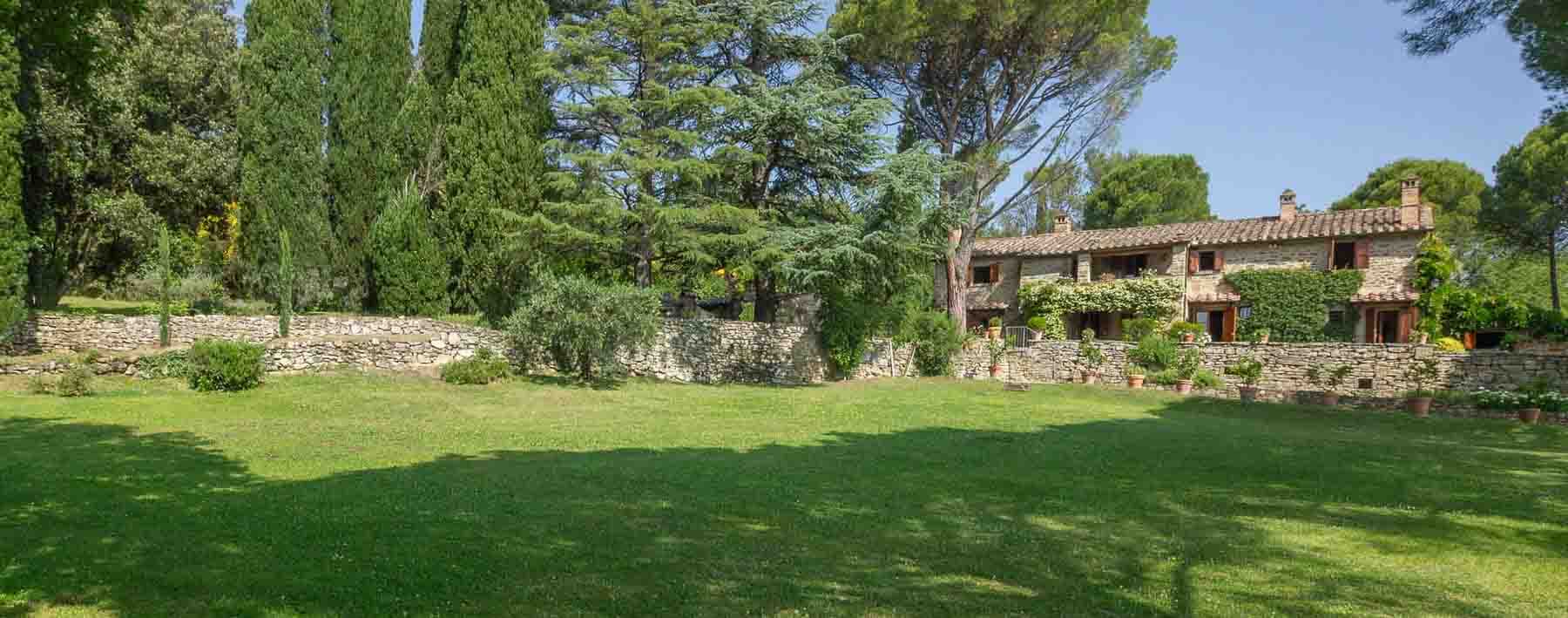Casale toscano con piscina in vendita a Cortona