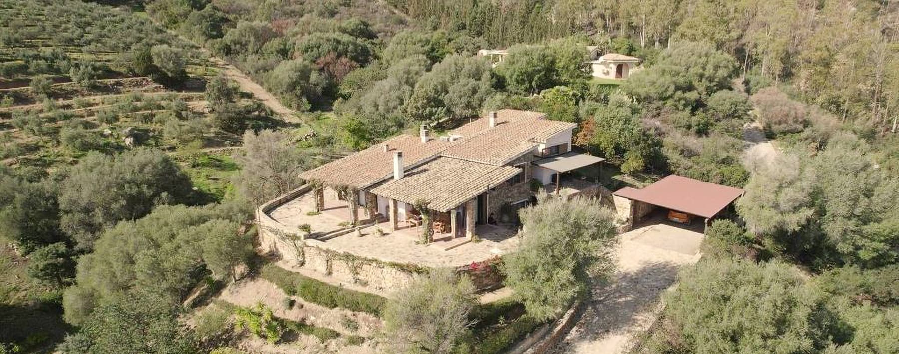 Villa esclusiva con uliveto a Villasimius, Sardegna