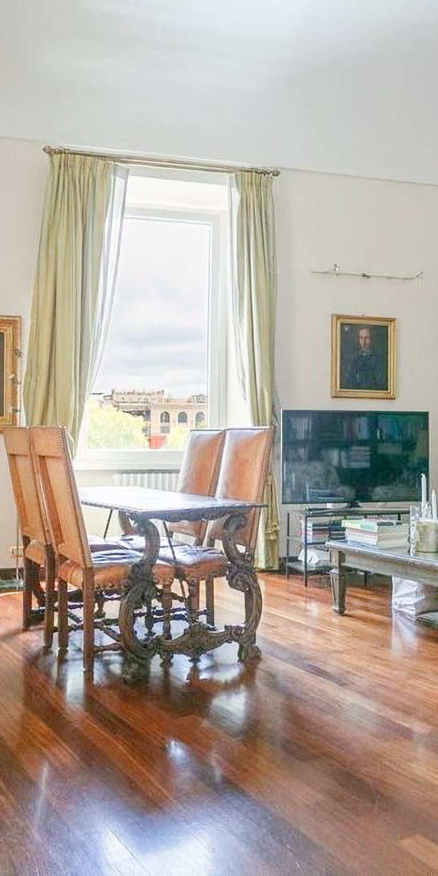 Elegant Apartment in Historic Rome, Lazio