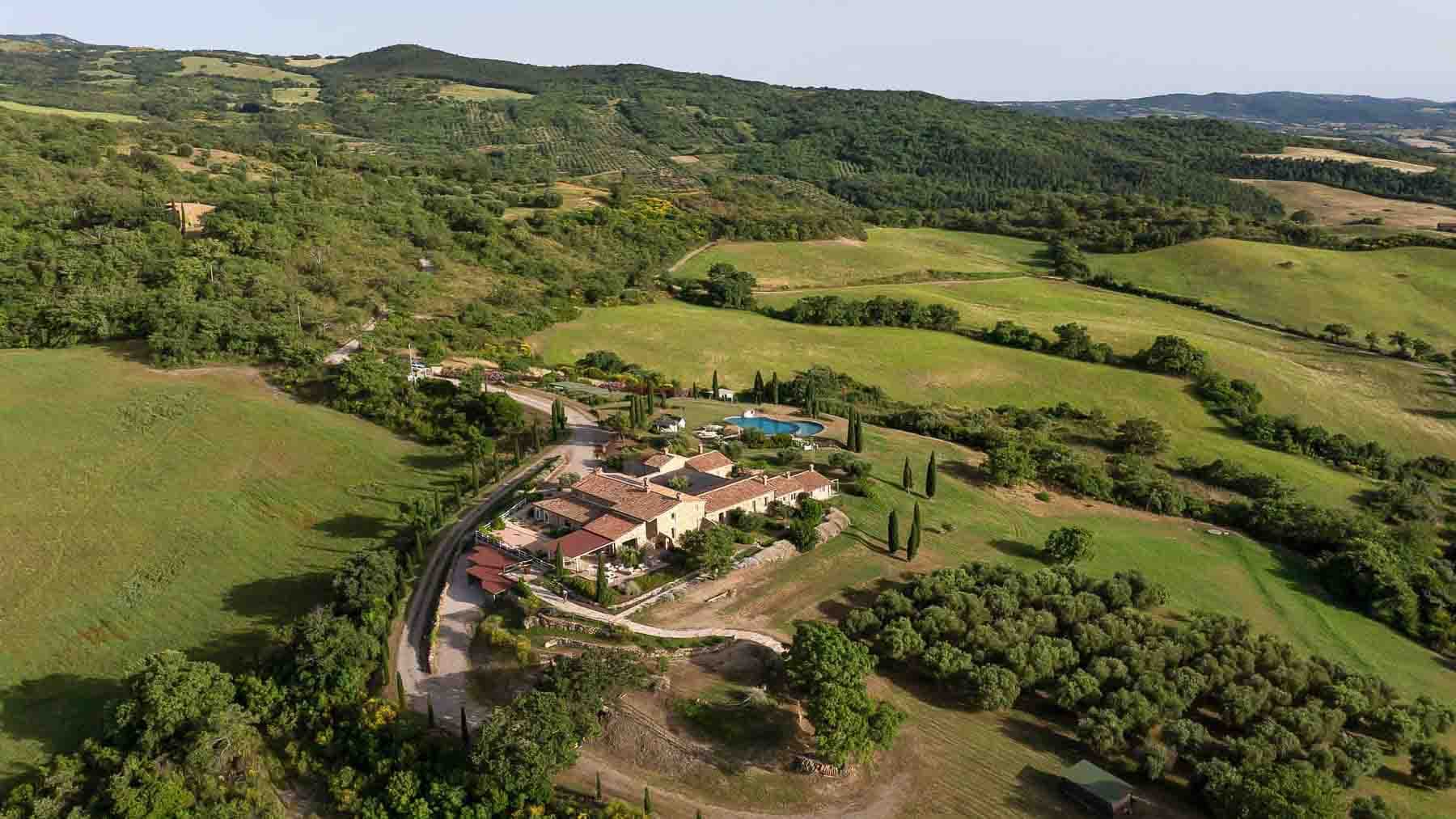 Casale di Lusso in Vendita a Cinigiano, Toscana