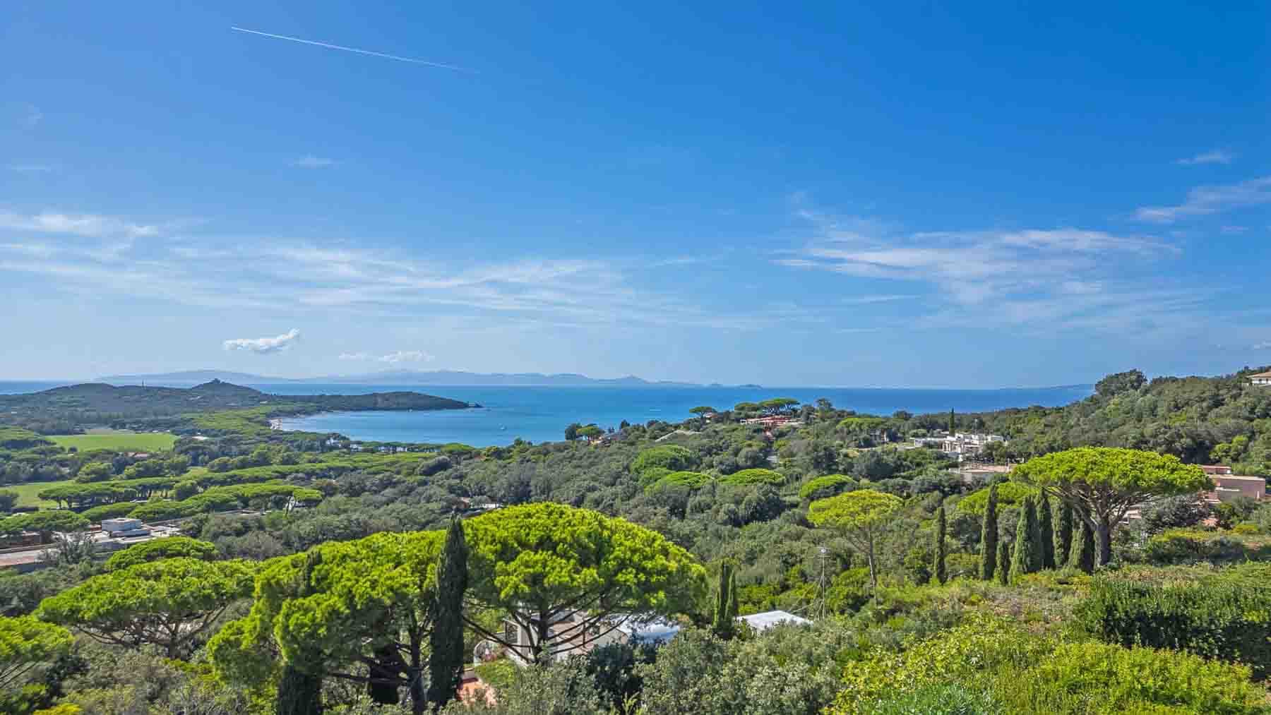 Villa con terrazza panoramica a Castiglione della Pescaia