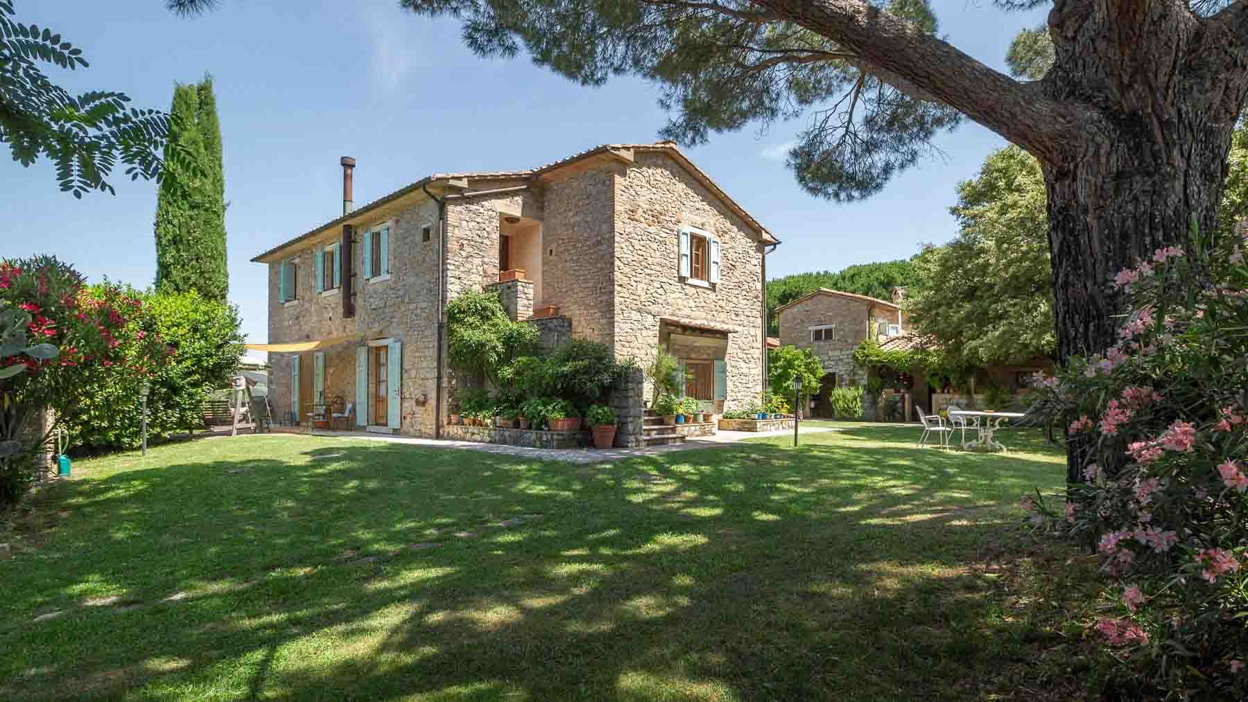 Charming Agritourism Retreat in Tuscany's Semproniano