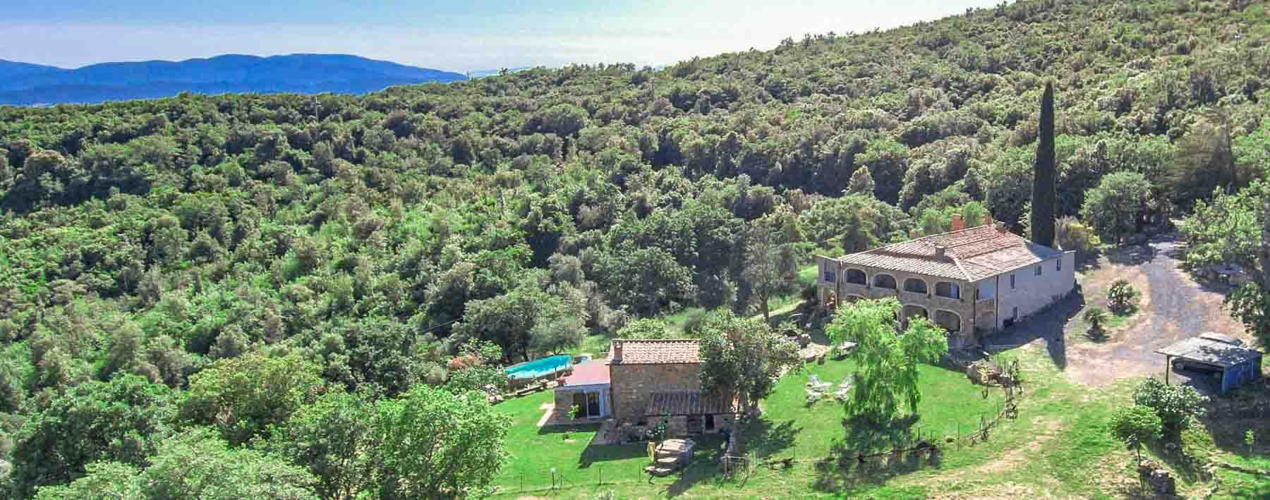 Casale con Dependance a Roccastrada, Toscana