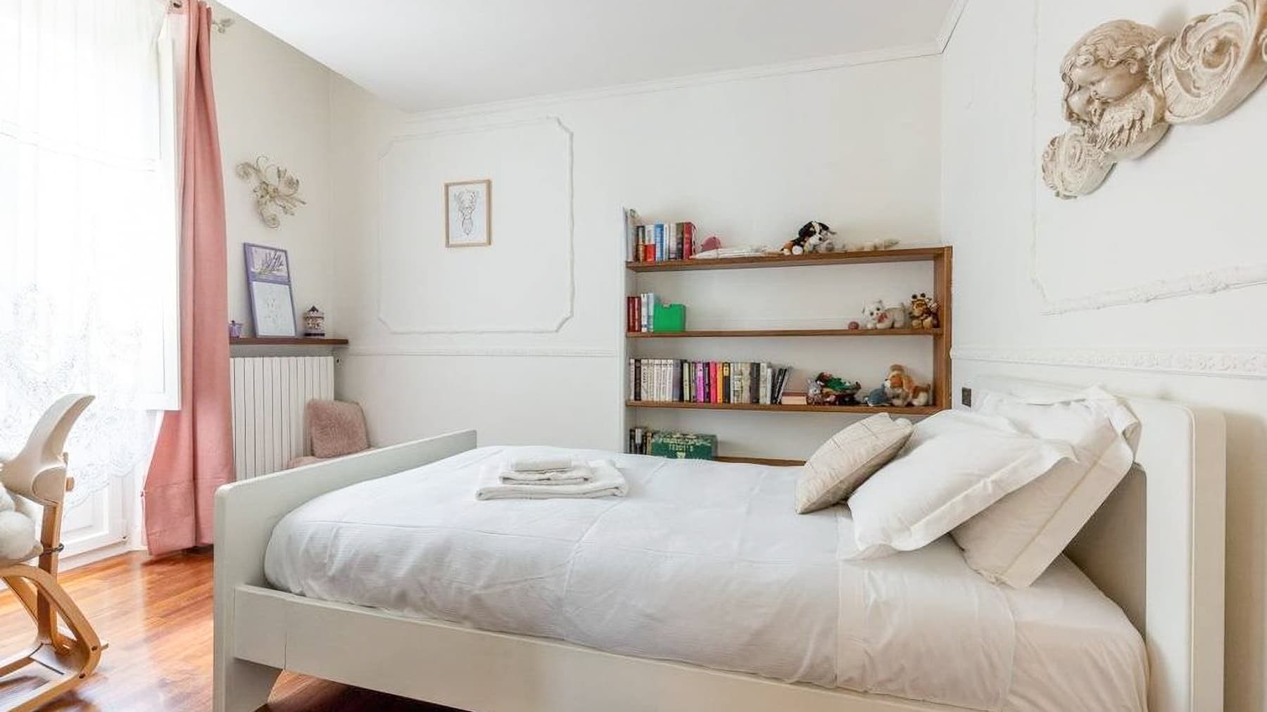 Elegant Villa in Charming Lucca, Tuscany