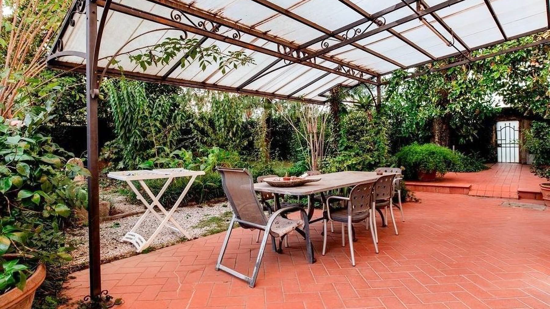 Charming Villa in Lucca, Tuscany