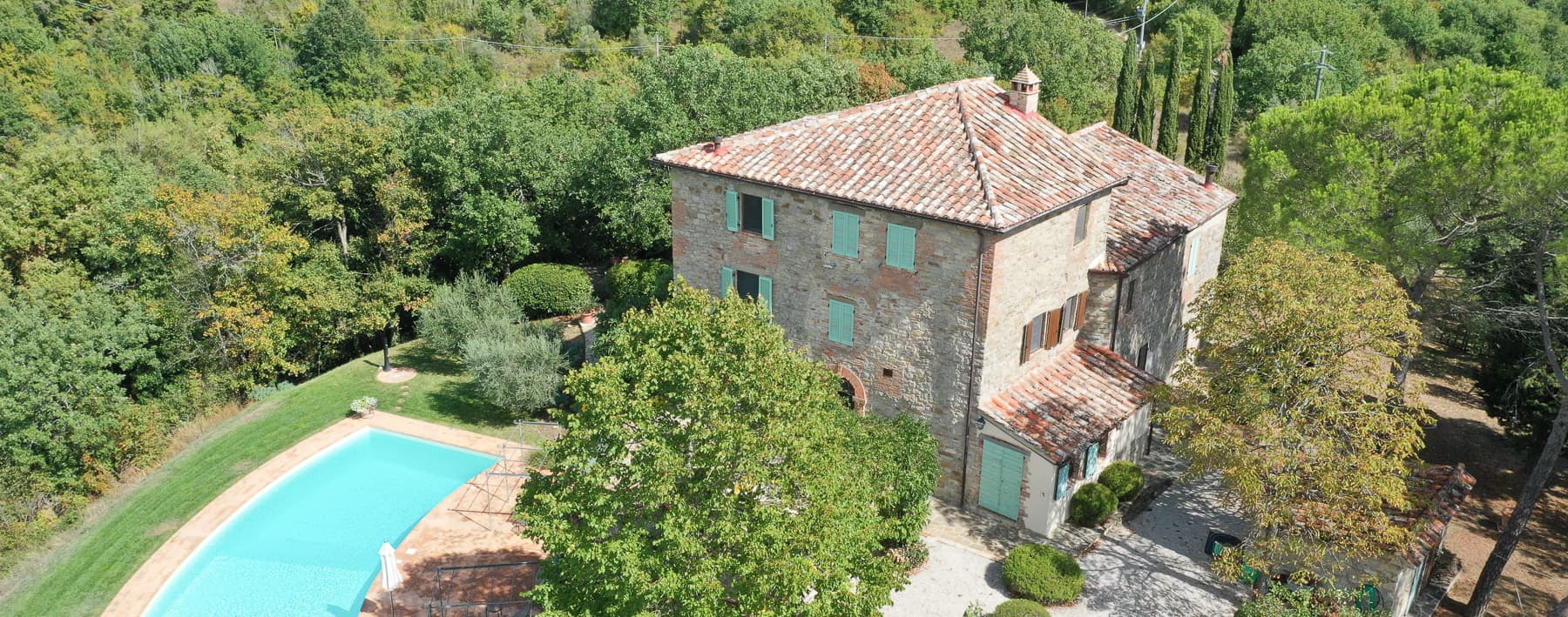 Casale unico con piscina, relax in Umbria