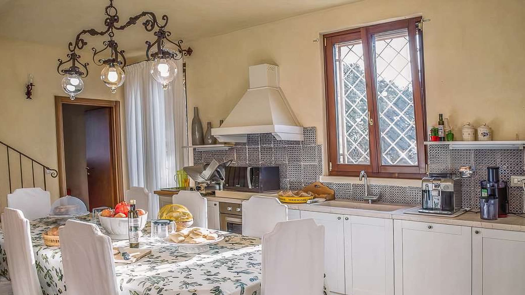 Charming Villa in Ruffano, Puglia's Scenic Beauty