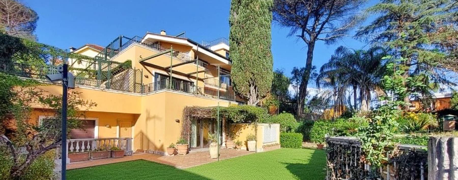 Villa di prestigio nei Colli della Farnesina, Roma