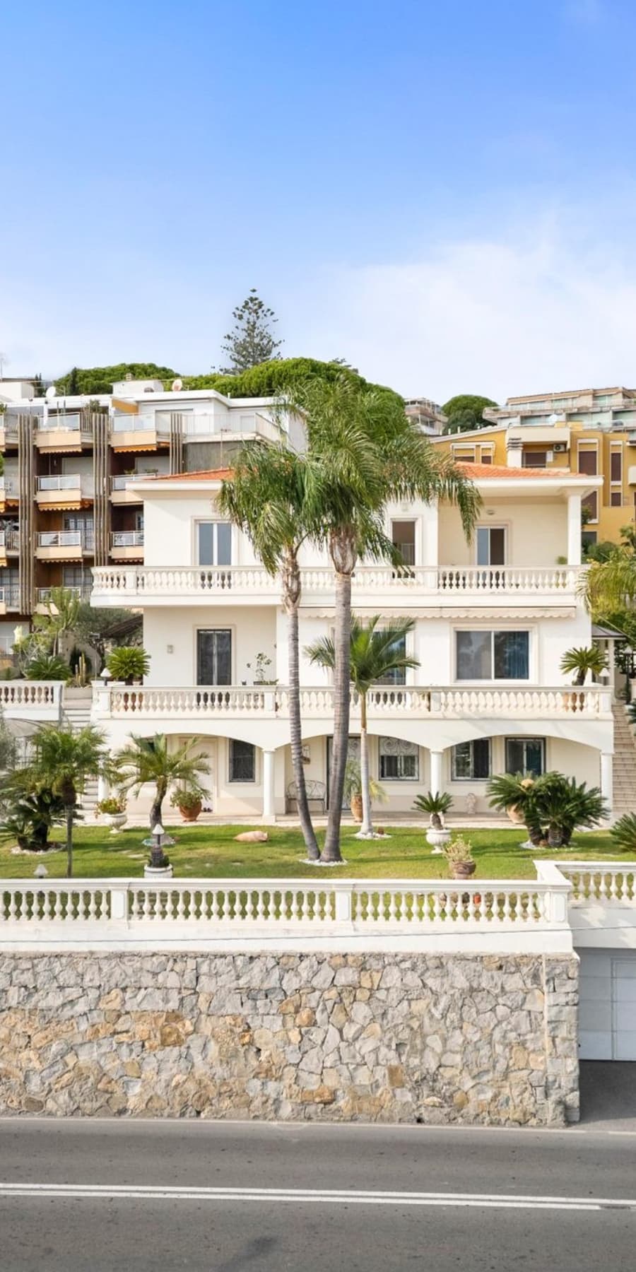Elegant Villa in Sanremo, Liguria's Coastal Gem