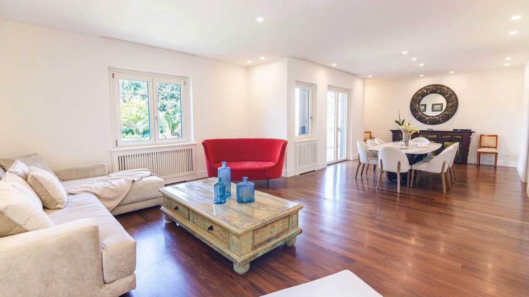 Villa elegante con giardino e piscina a Roma, 479 mq