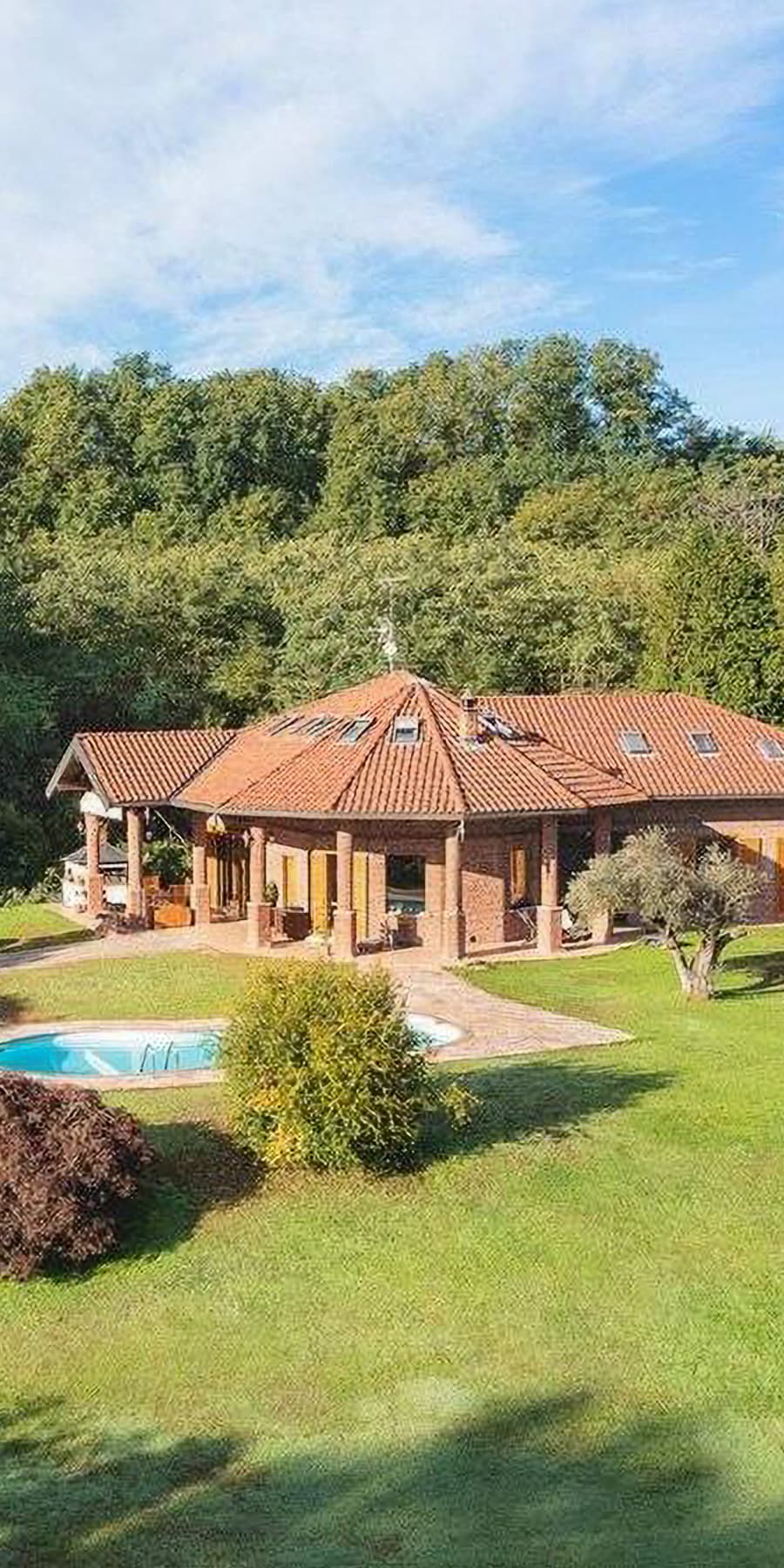 Villa affascinante con piscina a Glisente, 5000 mq di verde