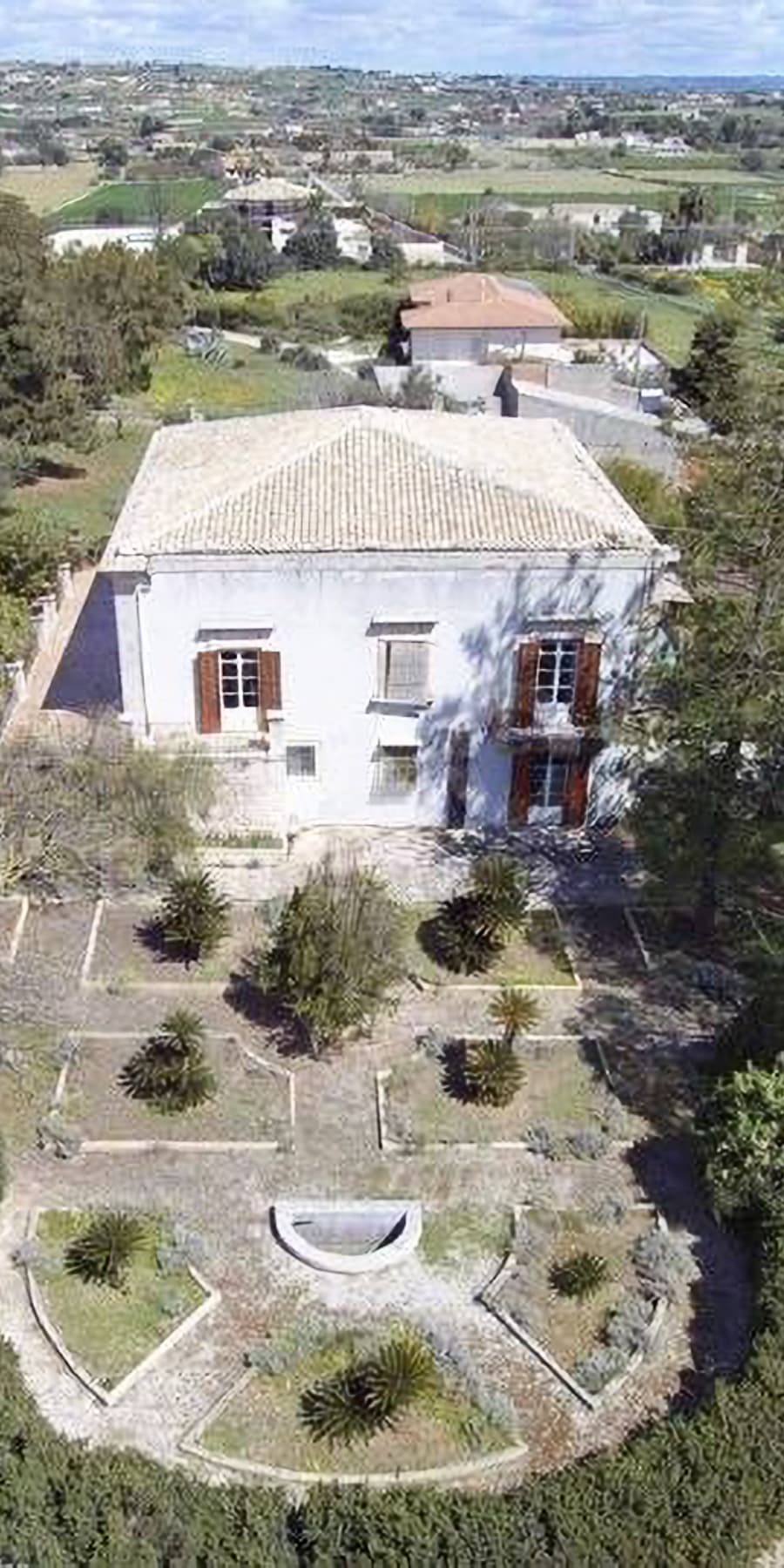 Villa storica con giardino nella campagna di Modica, Sicilia