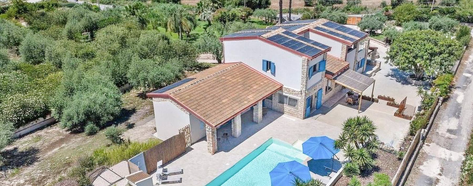 Villa elegante con piscina a Pozzallo, Sicilia