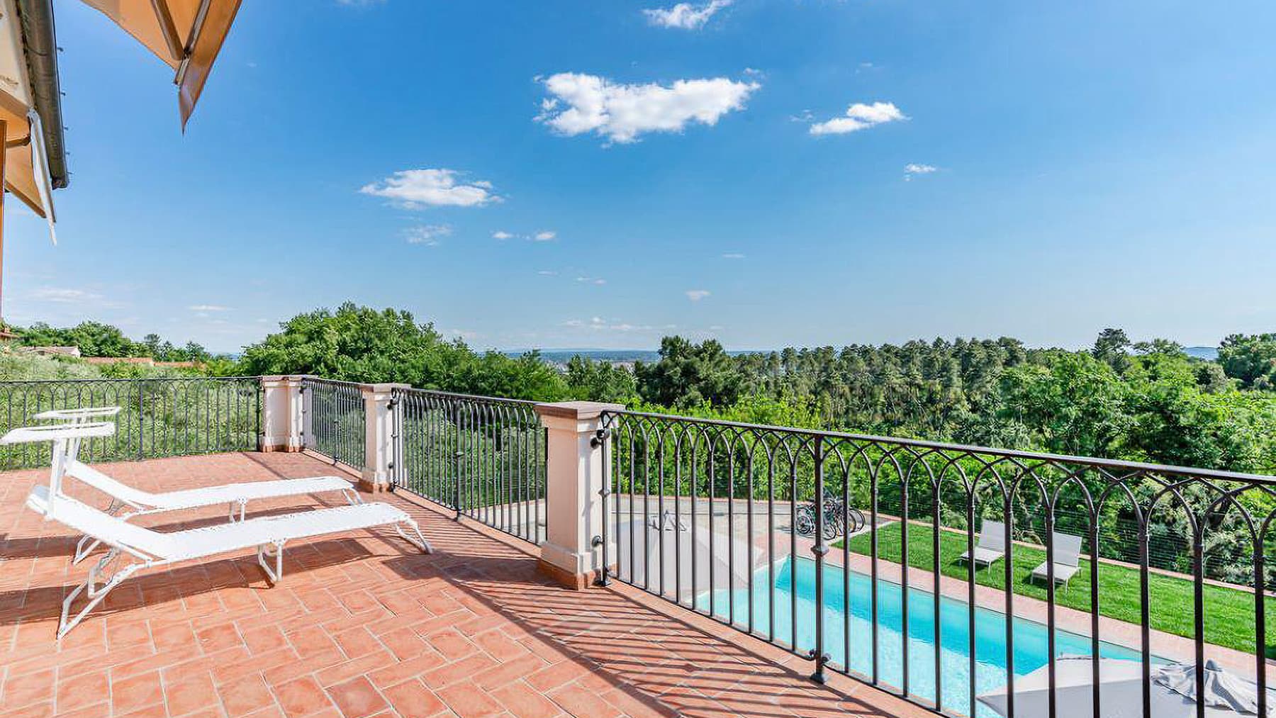 Charming Villa in Lucca, Heart of Tuscany