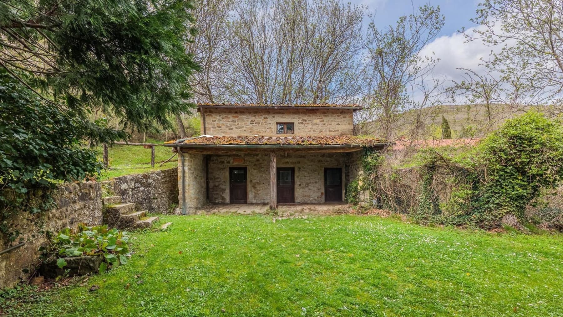 Casale toscano con piscina a Castelfranco Piandiscò
