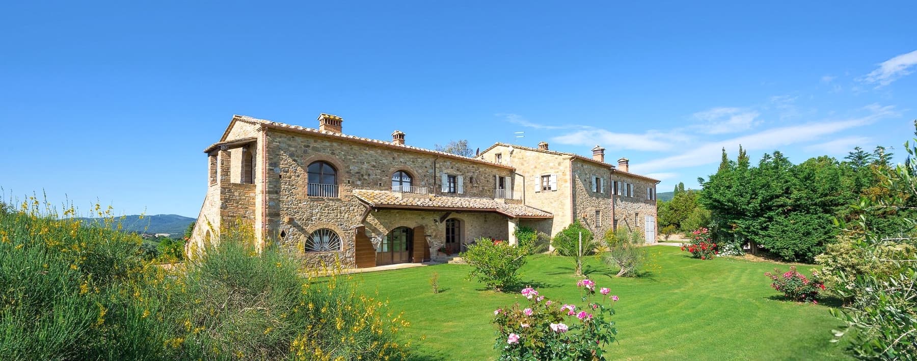 Charming Villa in Volterra, Tuscany's Scenic Charm