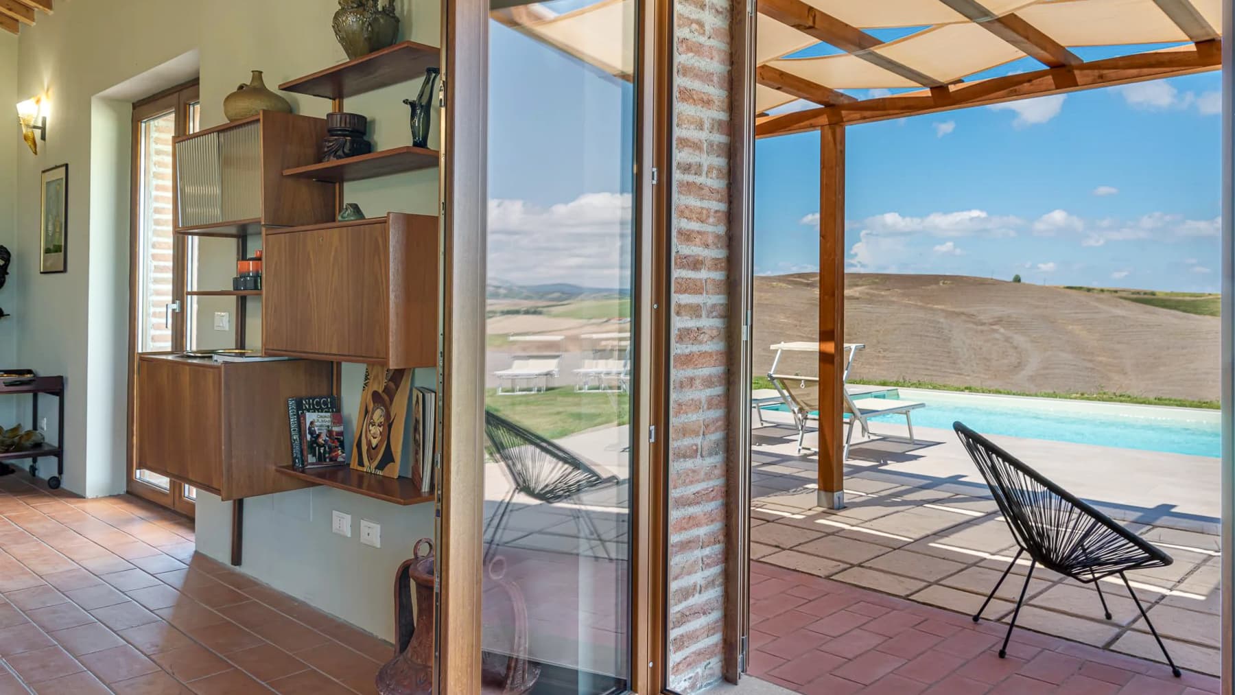 Villa con piscina e veranda a Montecatini Val di Cecina