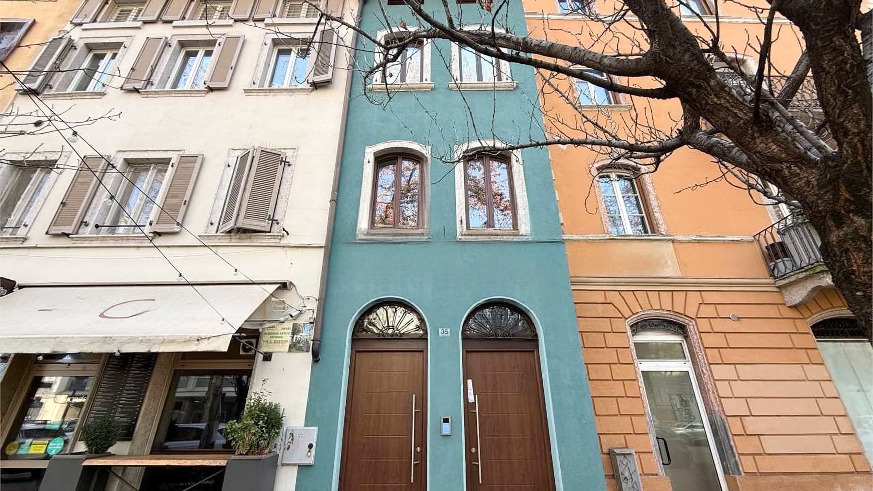 Casa semindipendente a Trento, 248 mq di stile unico