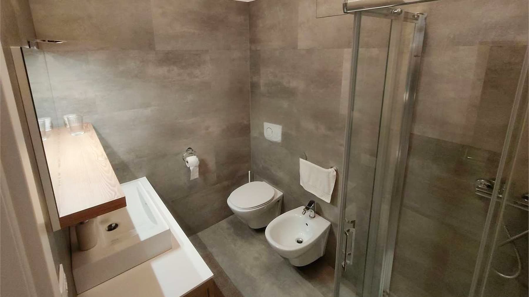 Casa semindipendente a Trento, 248 mq di stile unico