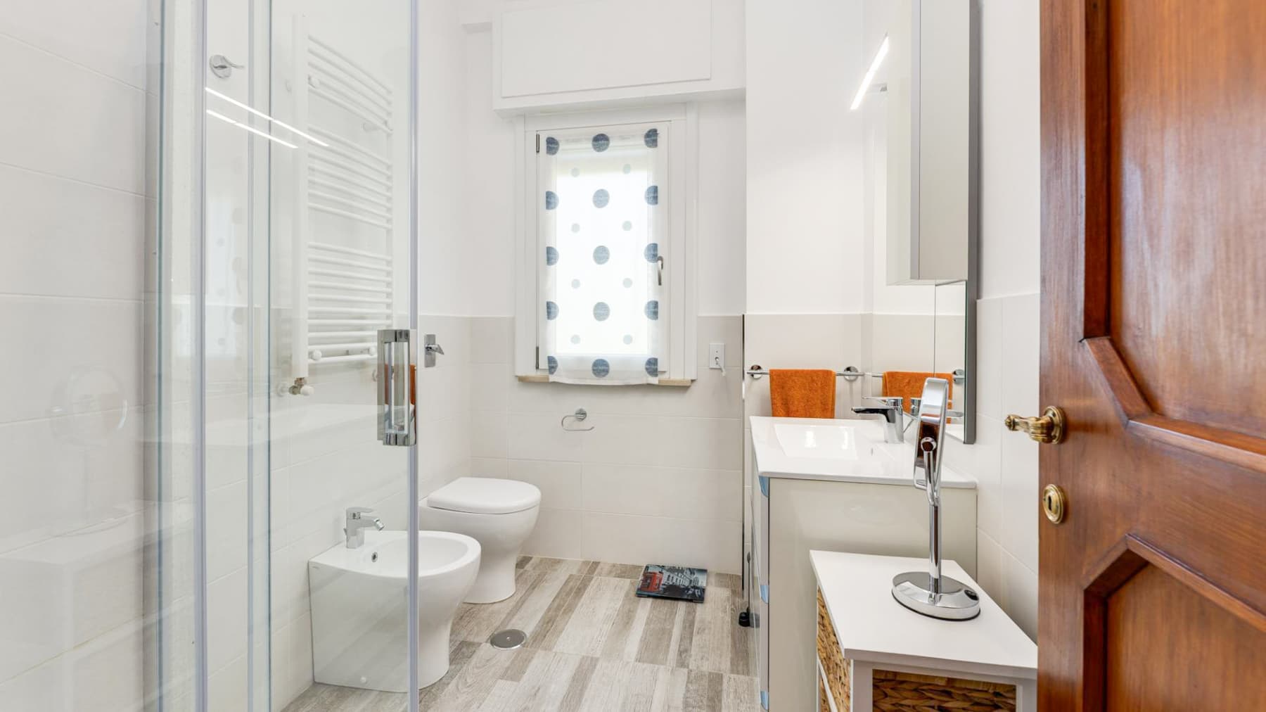 Villa su quattro livelli con giardino privato a Roma