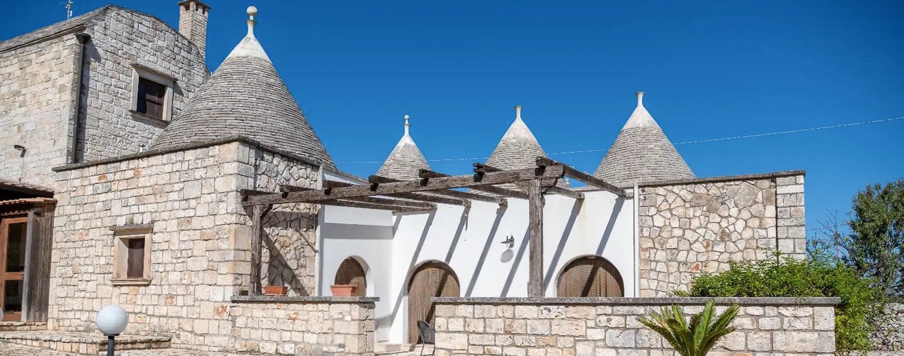 Trullo autentico nella Valle d'Itria, Ostuni, Puglia