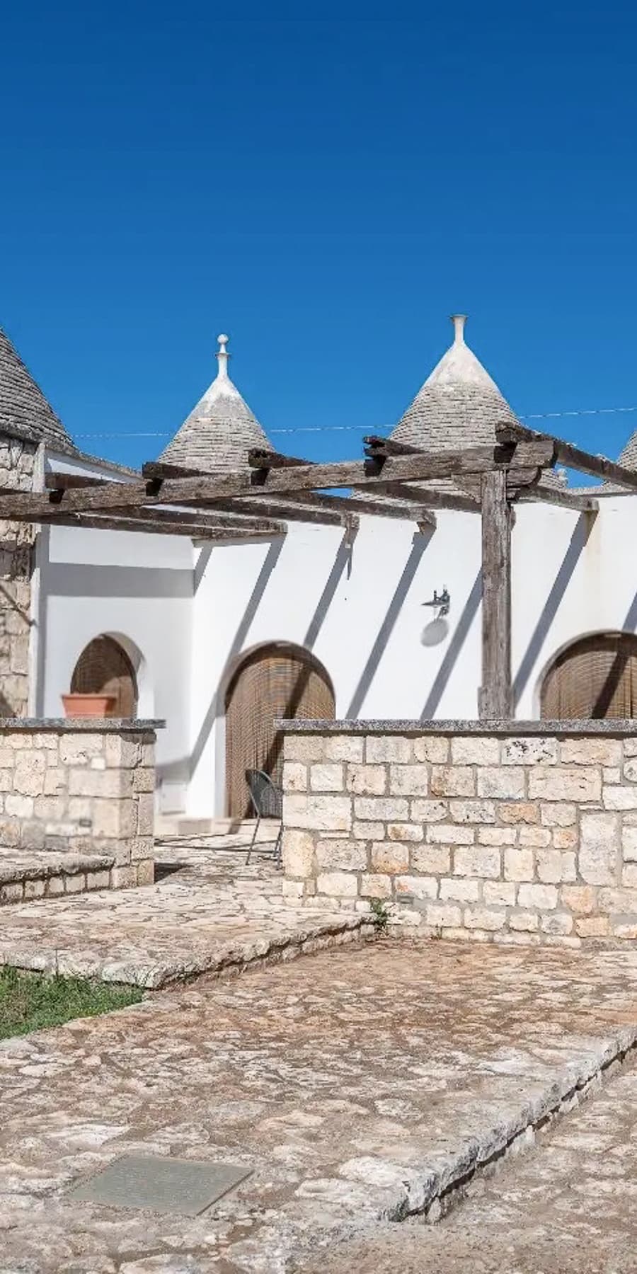 Trullo autentico nella Valle d'Itria, Ostuni, Puglia