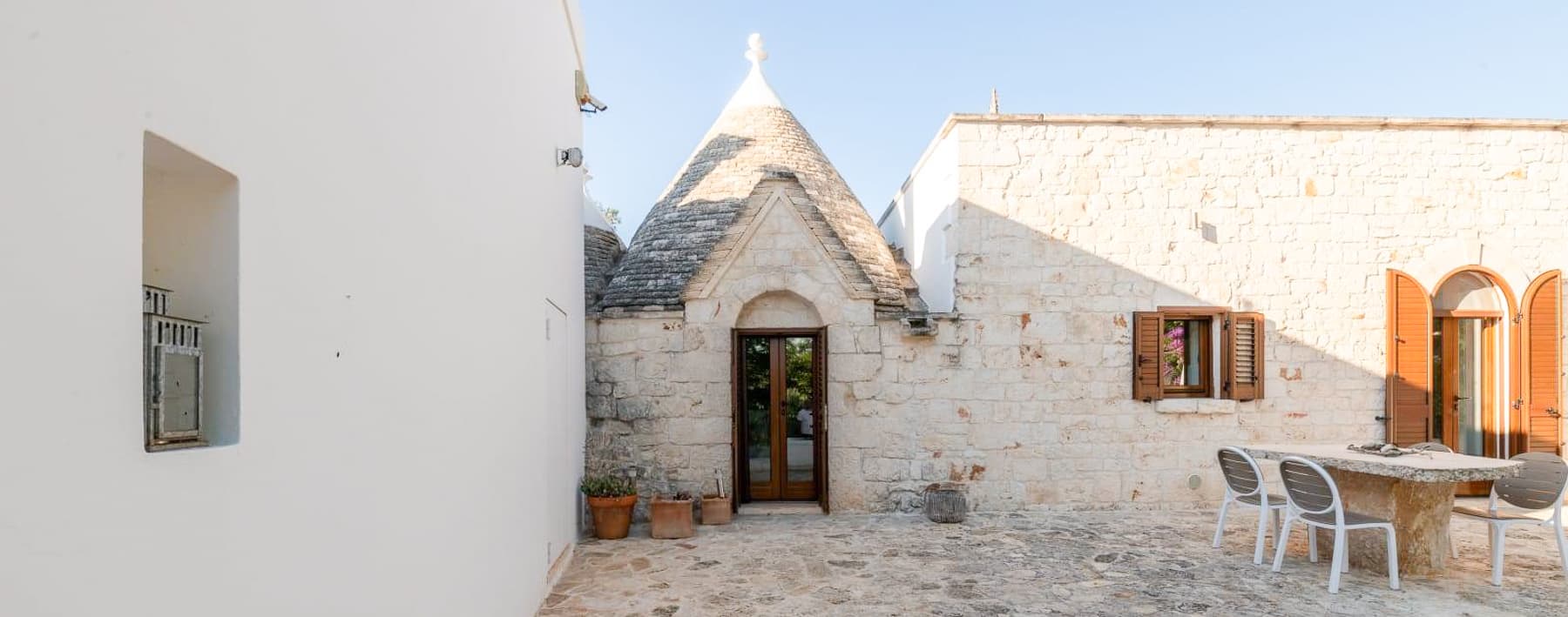 Trullo con piscina a Ceglie Messapica, nel cuore della Puglia