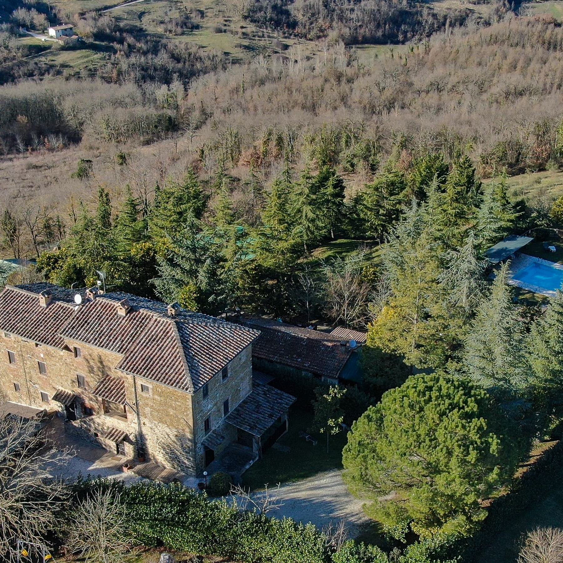 Casale di Lusso con Piscina tra le Colline di Umbertide