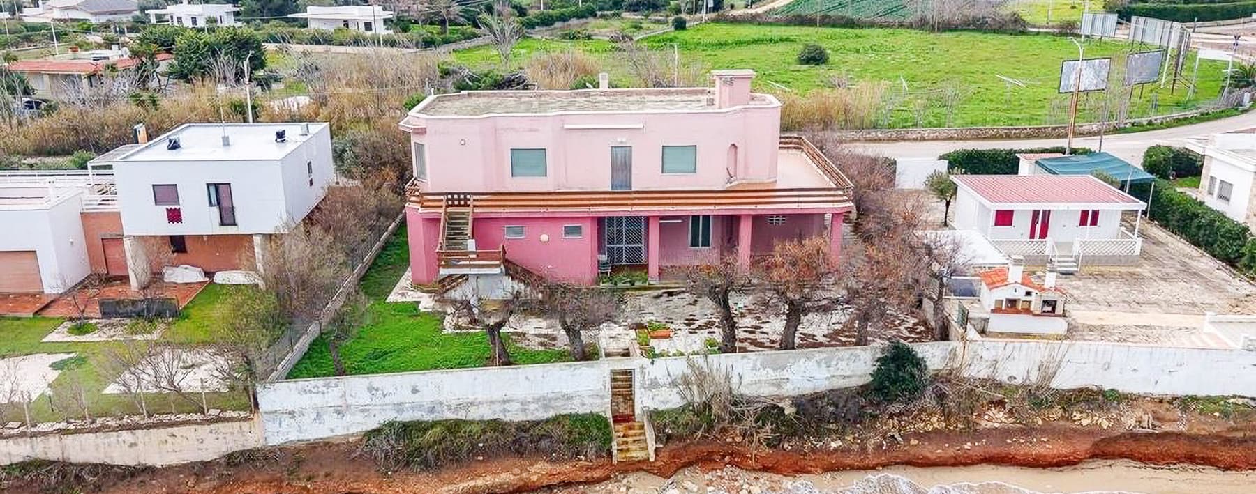 Apartment in Capitolo, Puglia - Ideal Coastal Living