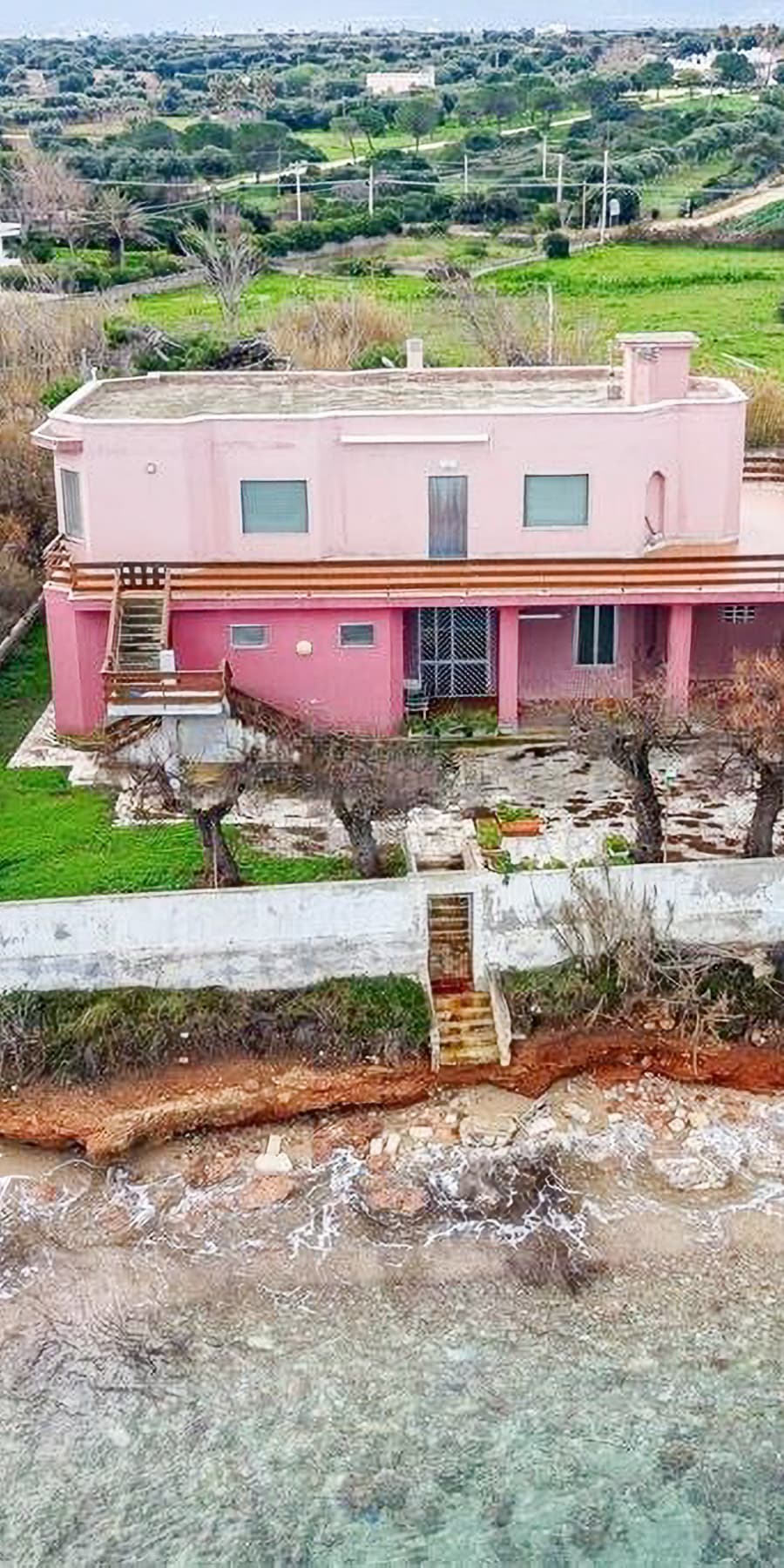 Apartment in Capitolo, Puglia - Ideal Coastal Living