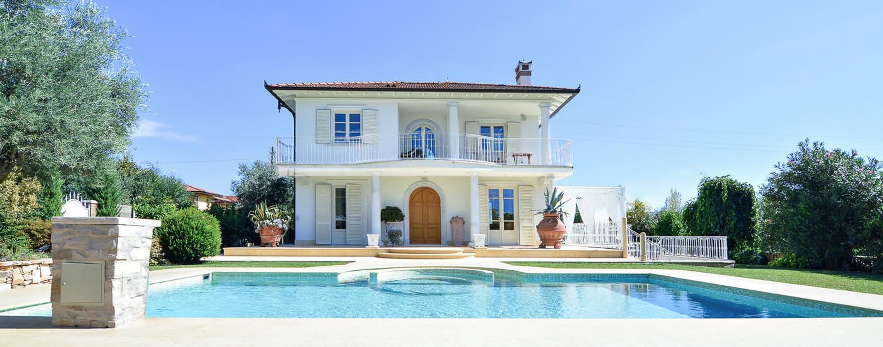 Luxury Villa with Pool in Forte dei Marmi, Tuscany