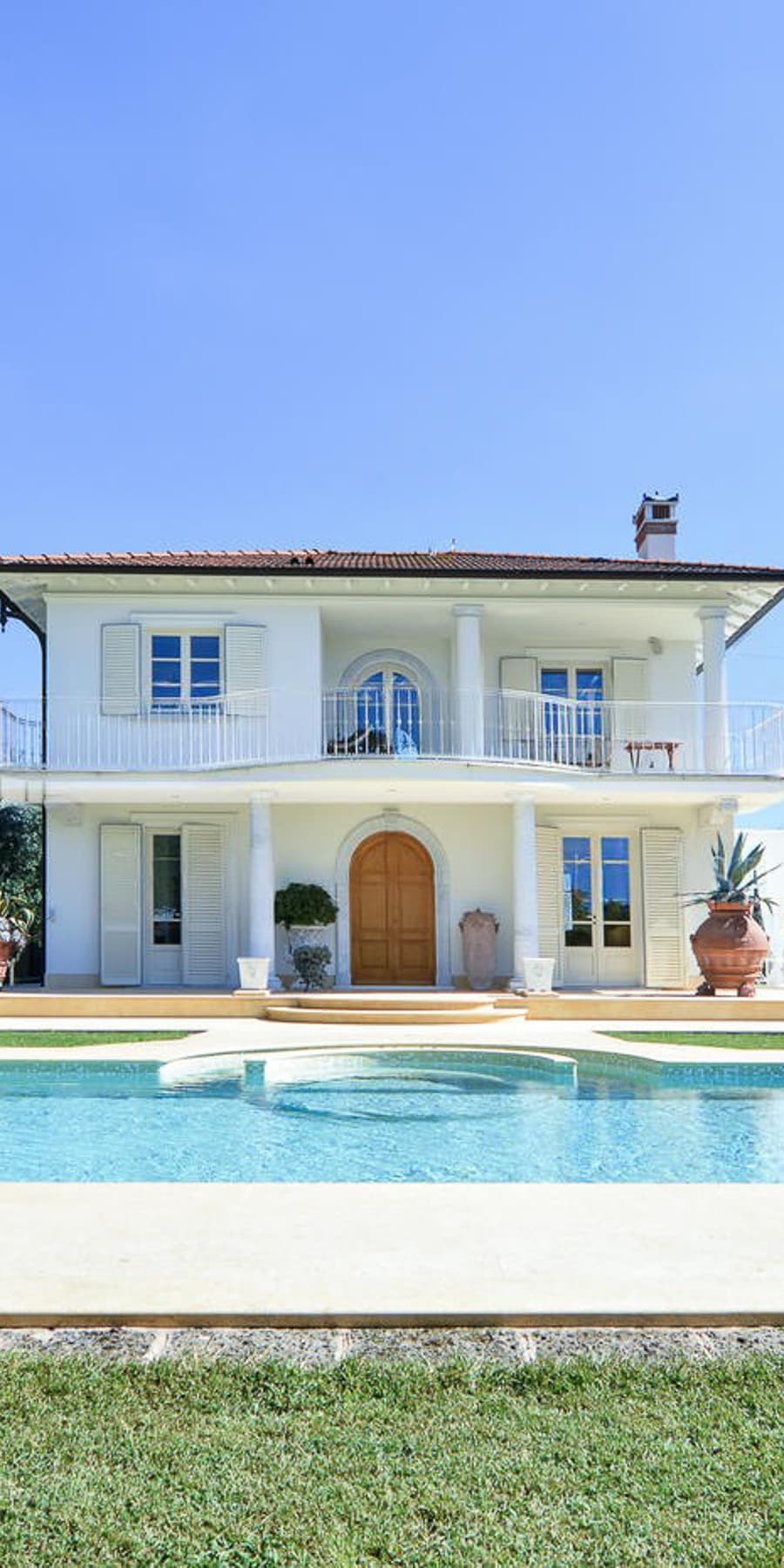 Luxury Villa with Pool in Forte dei Marmi, Tuscany