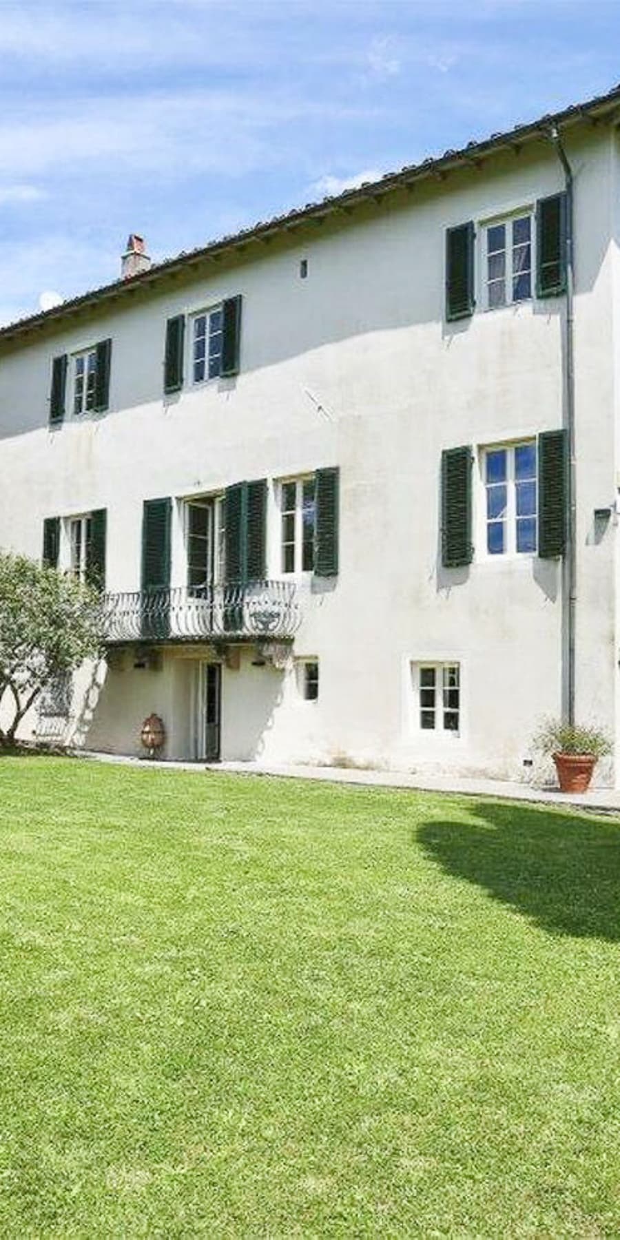 Villa storica tra le colline di Lucca, Toscana