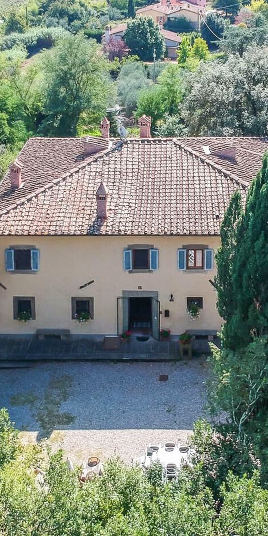 Rustic Country House in La Serra, Heart of Tuscany