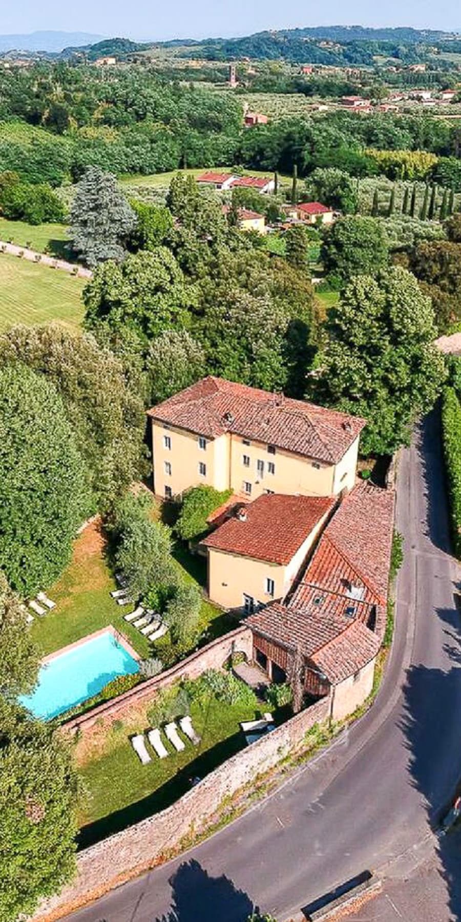 Historic Villa with Pool in Capannori, Tuscany