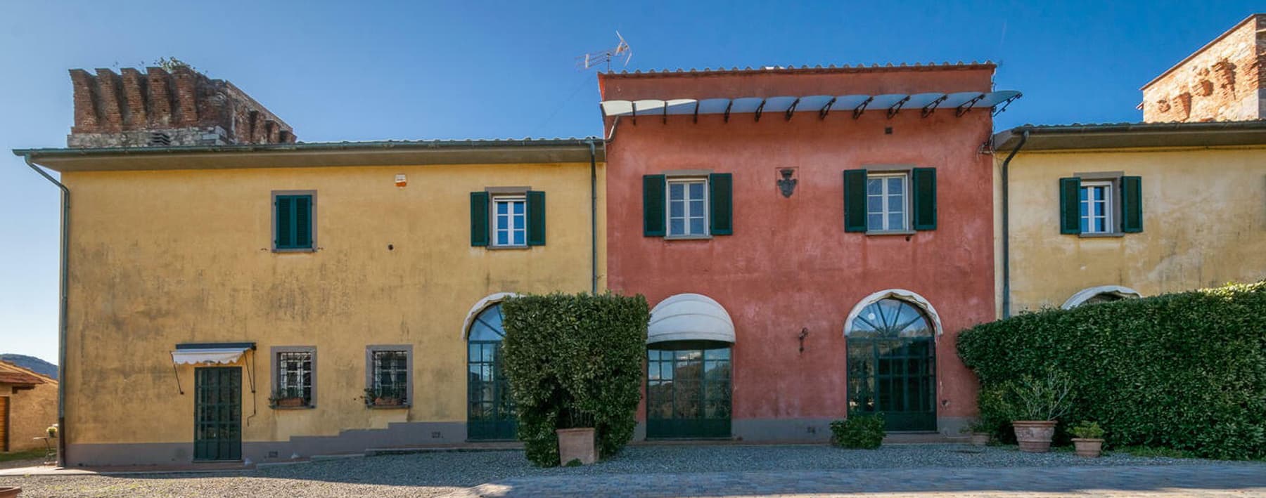 Casale storico in Toscana, colline di San Giuliano Terme