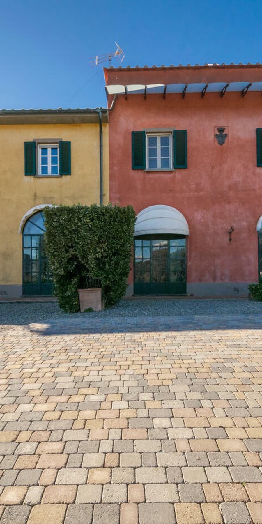 Casale storico in Toscana, colline di San Giuliano Terme