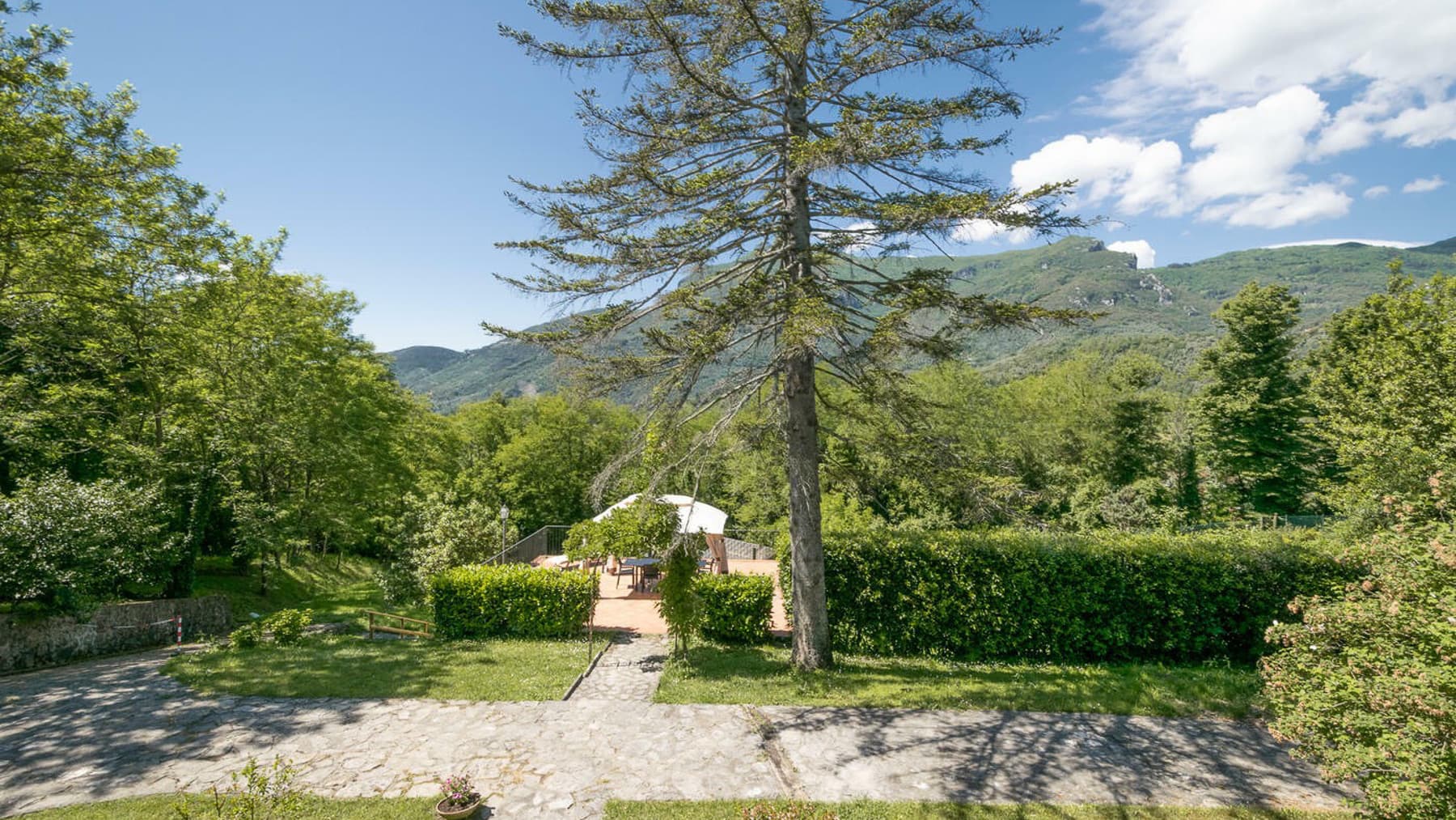Villa esclusiva tra le colline di Camaiore, Versilia