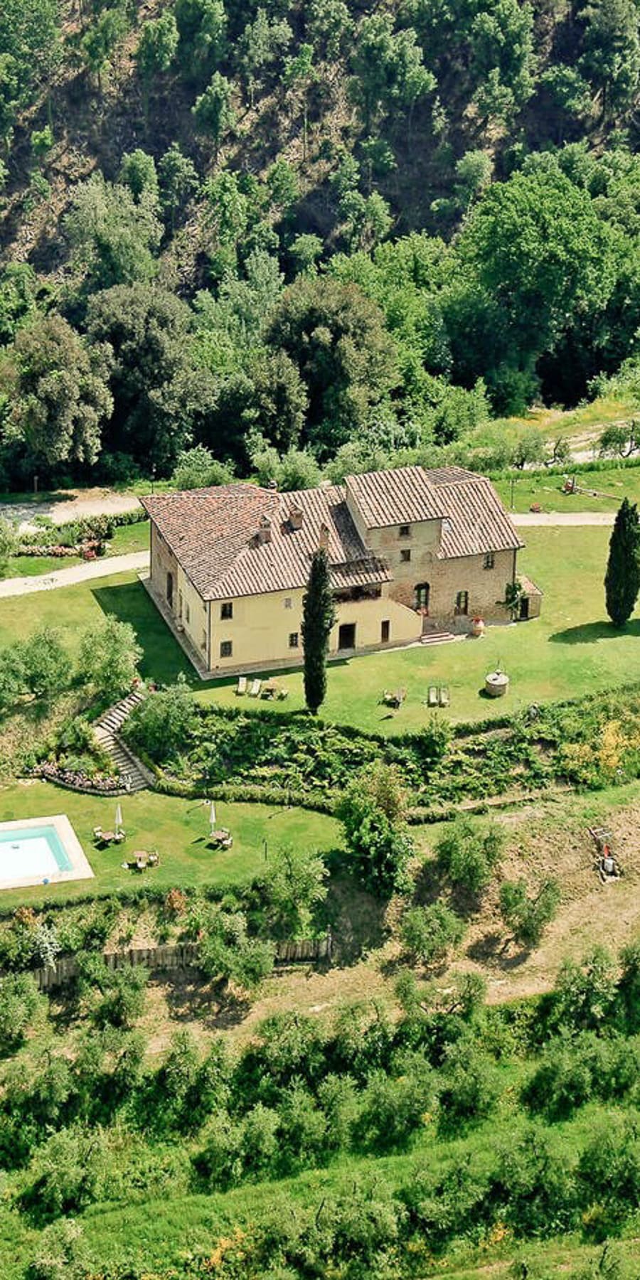 Castello in Toscana, Montopoli: Eleganza e Natura