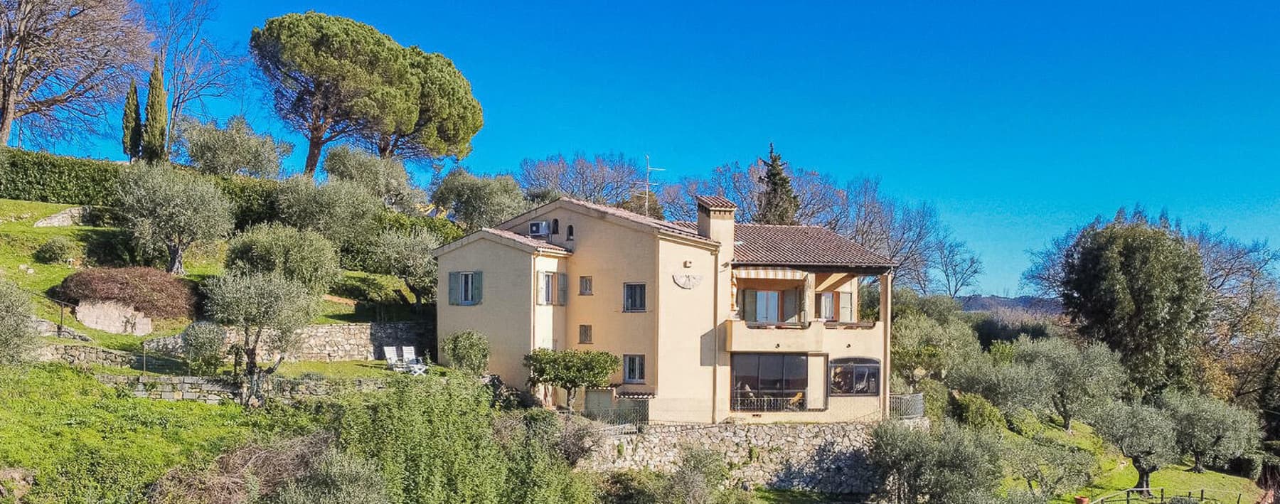 Elegant Villa Overlooking Versilia in Tuscany