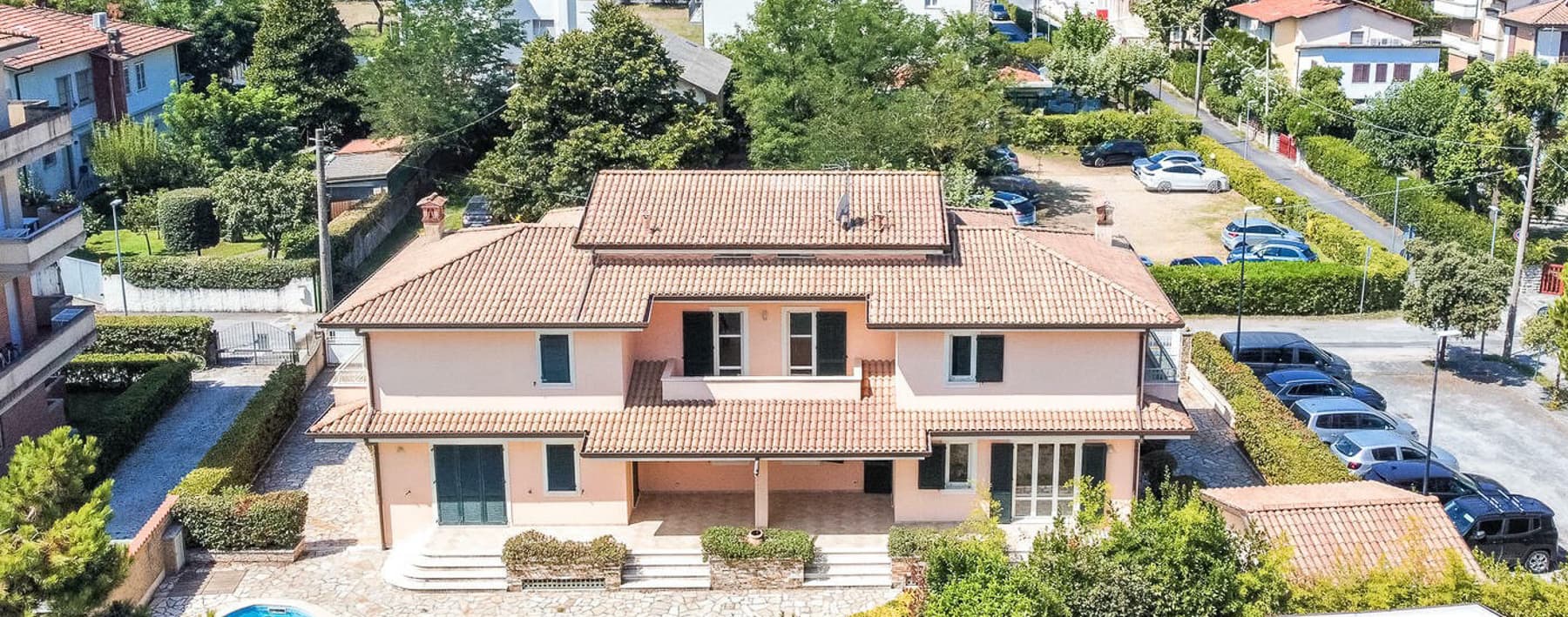 Villa esclusiva a Camaiore, nel cuore della Versilia